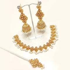 Kanthi Necklace Set