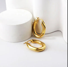 Bold Luxe Oval Hoop Earrings